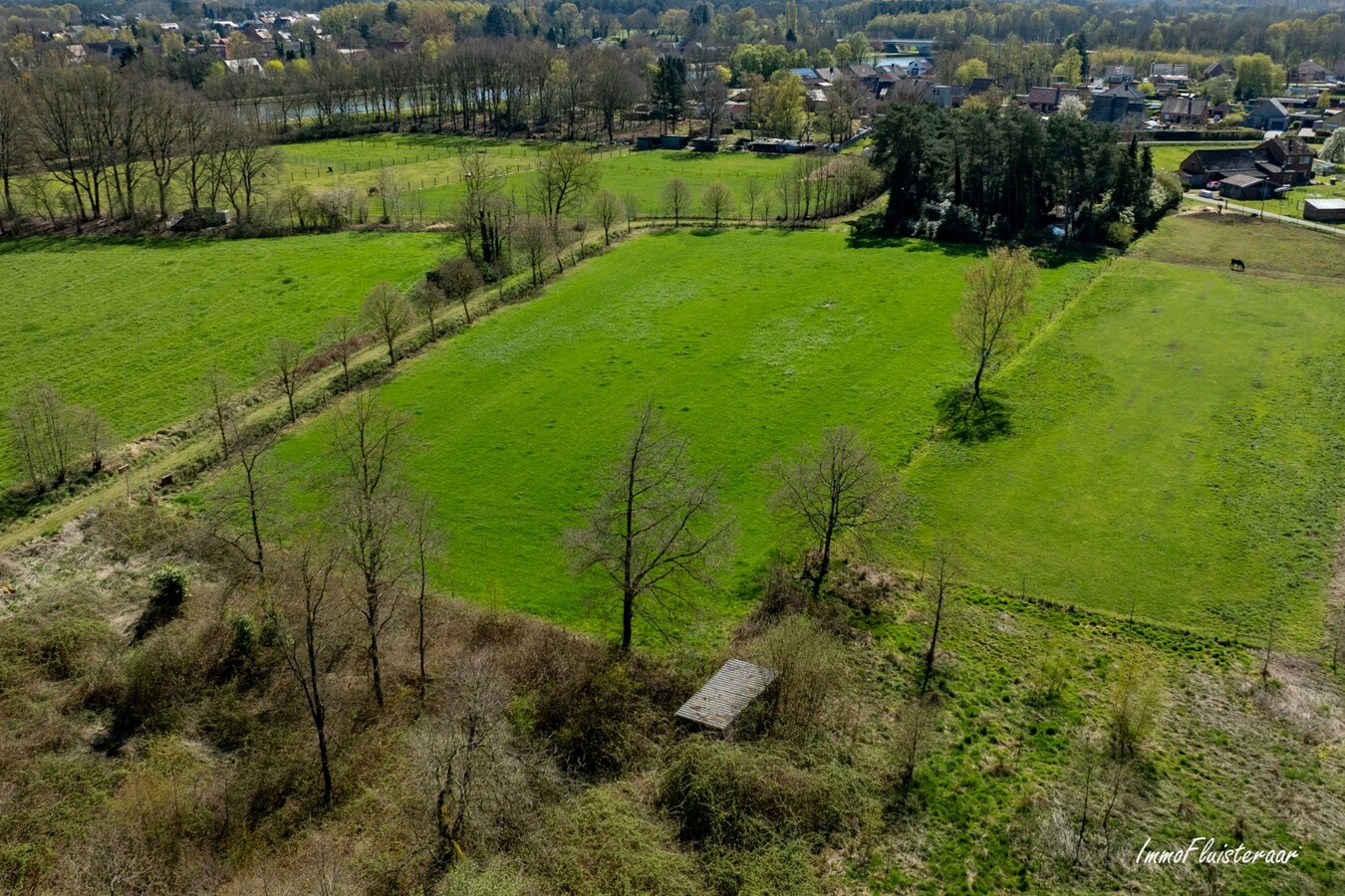 Rustig gelegen woning met bijgebouwen op ca. 3.990 m2 te Balen (Optie aankoop aanpalend weiland van ca. 8.235 m2) 