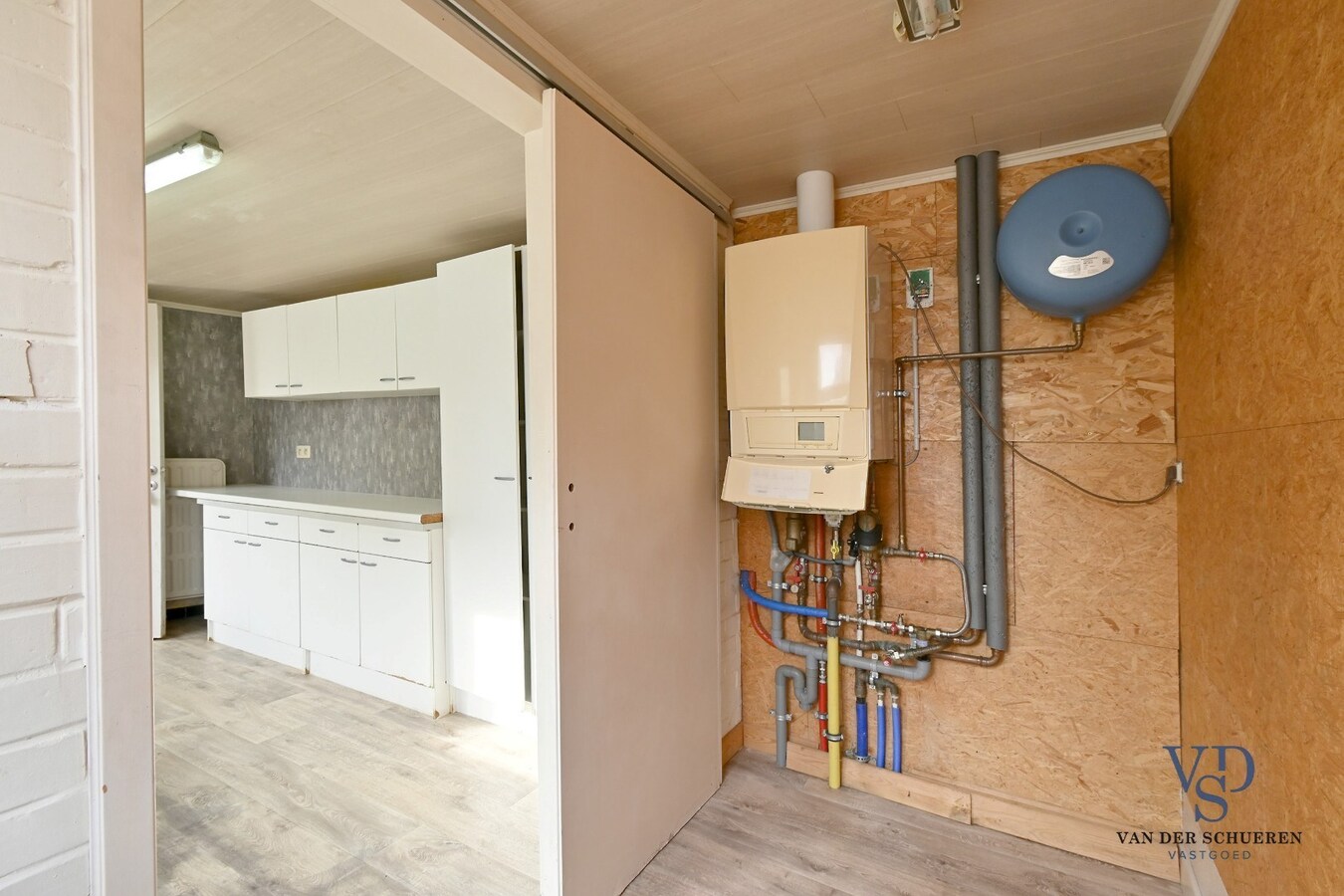 Te renoveren woning in centrum Balegem. 