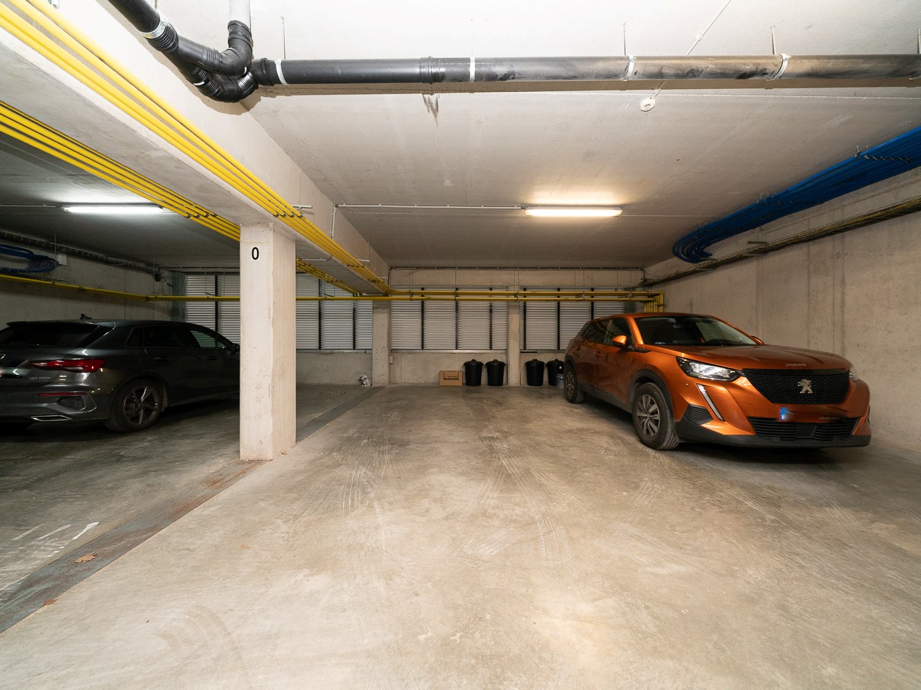 Recent 2-kamer appartement met terras, parking en kelder 