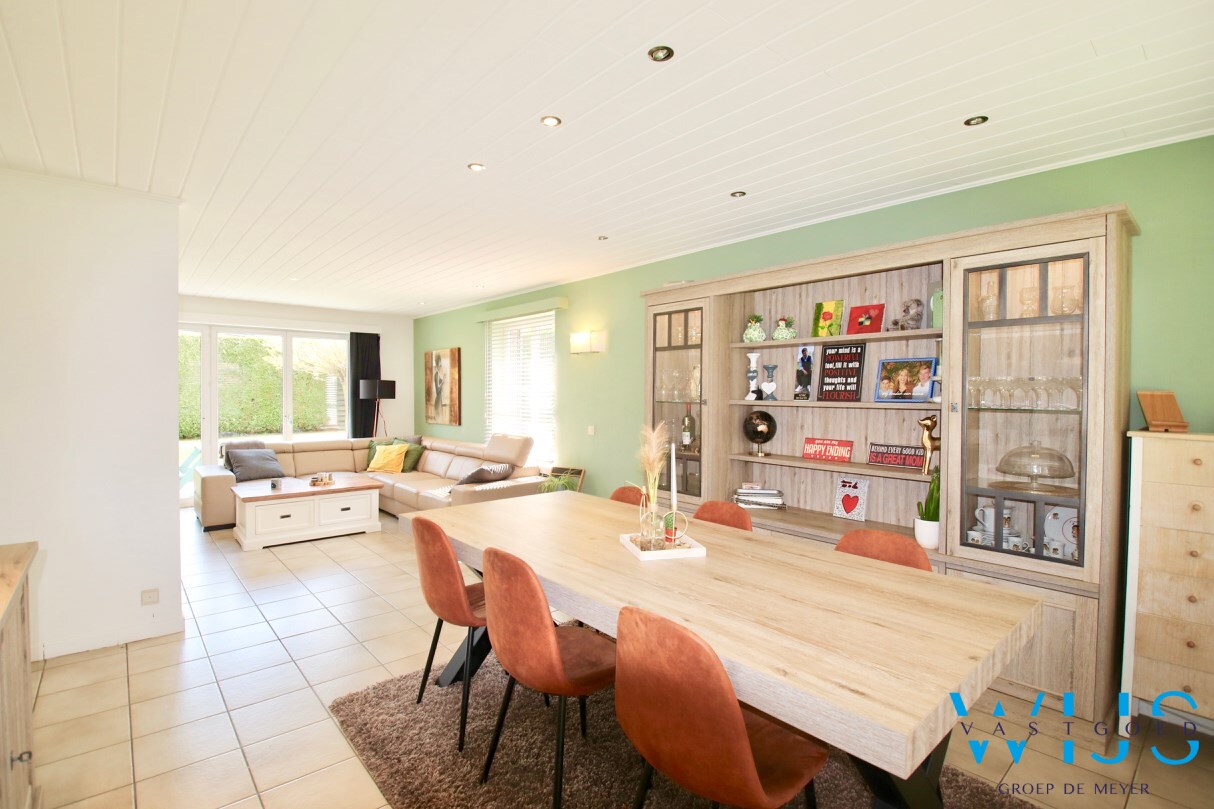 Instapklaar woonhuis met 4 slaapkamers, ruime tuin &amp; garage te ERTVELDE ! 