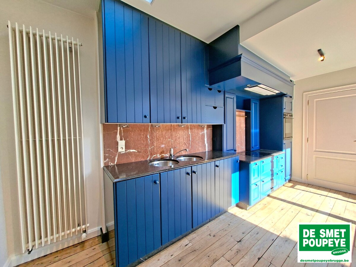 Ruim triplex appartement met 2 terrassen 