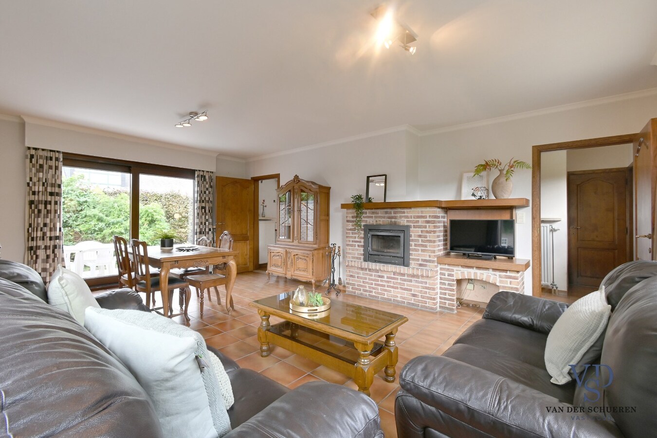 Tijdloze bungalow in een residentiële verkaveling 