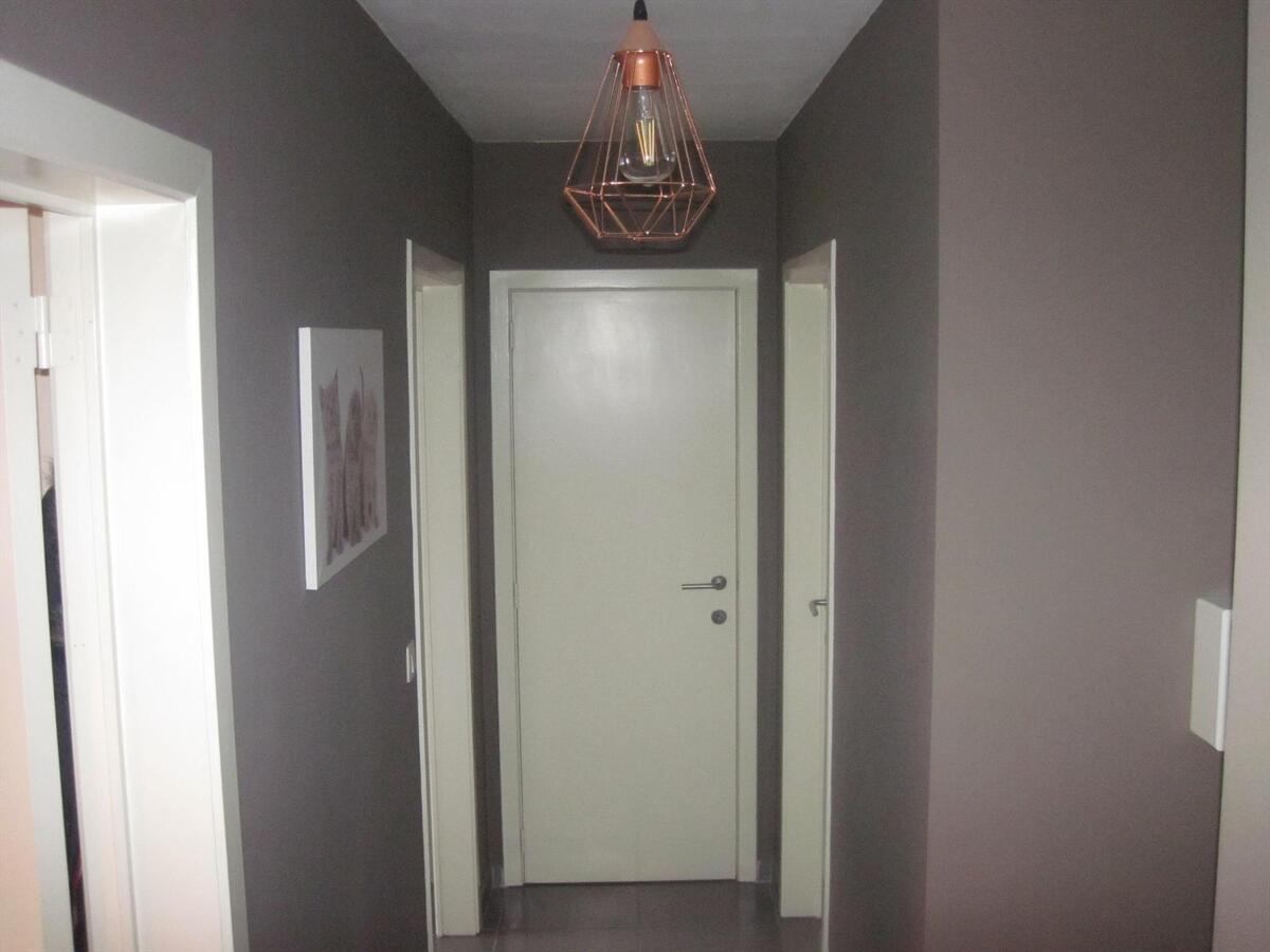 Ruim appartement mét garage. Uitstekende prijs-kwaliteit ! 