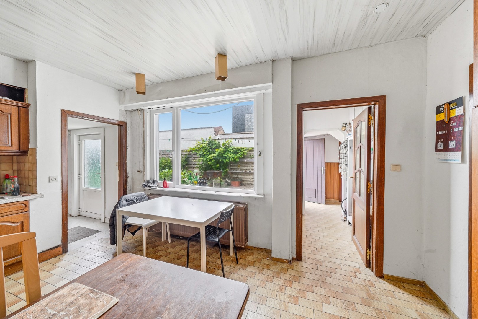 Ruime woning met veel mogelijkheden te Oostende 