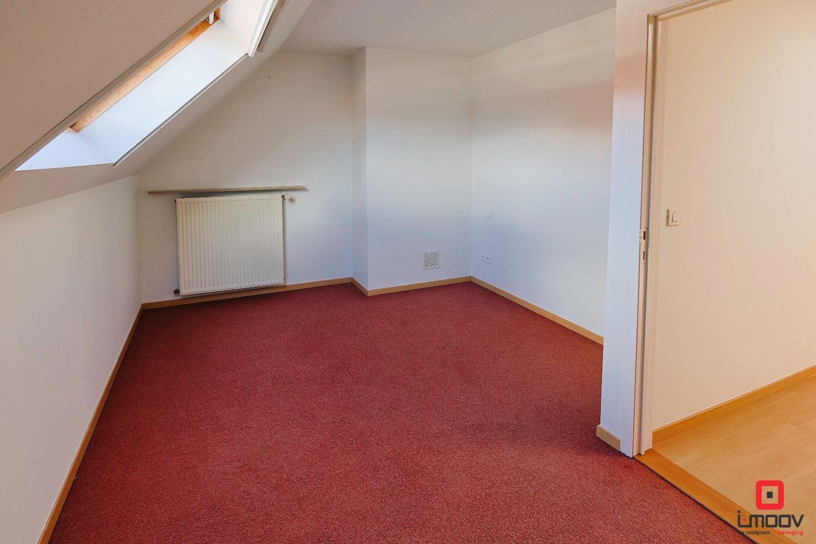 Bel-etagewoning met tuin, loods (450 m²) en tal van mogelijkheden 