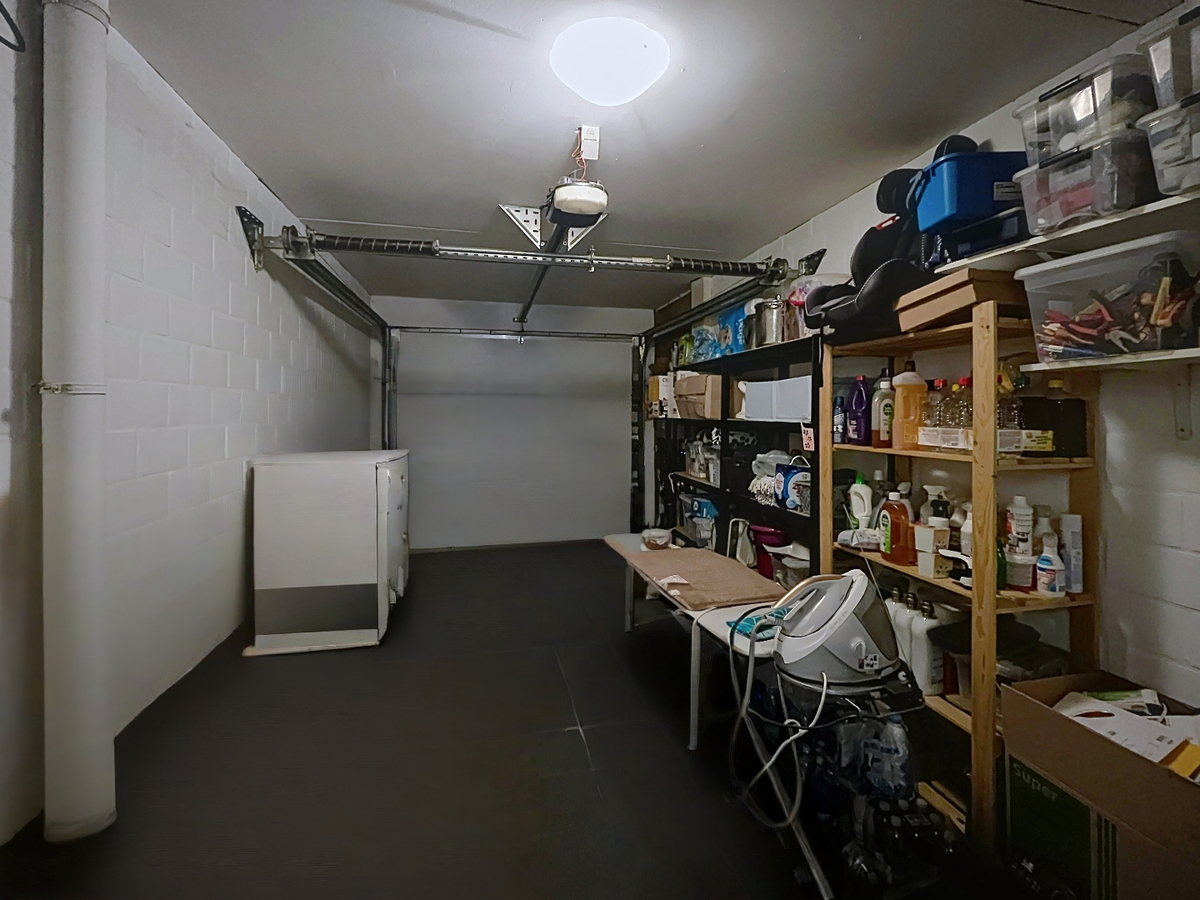 Instapklare halfopen woning met tuin 