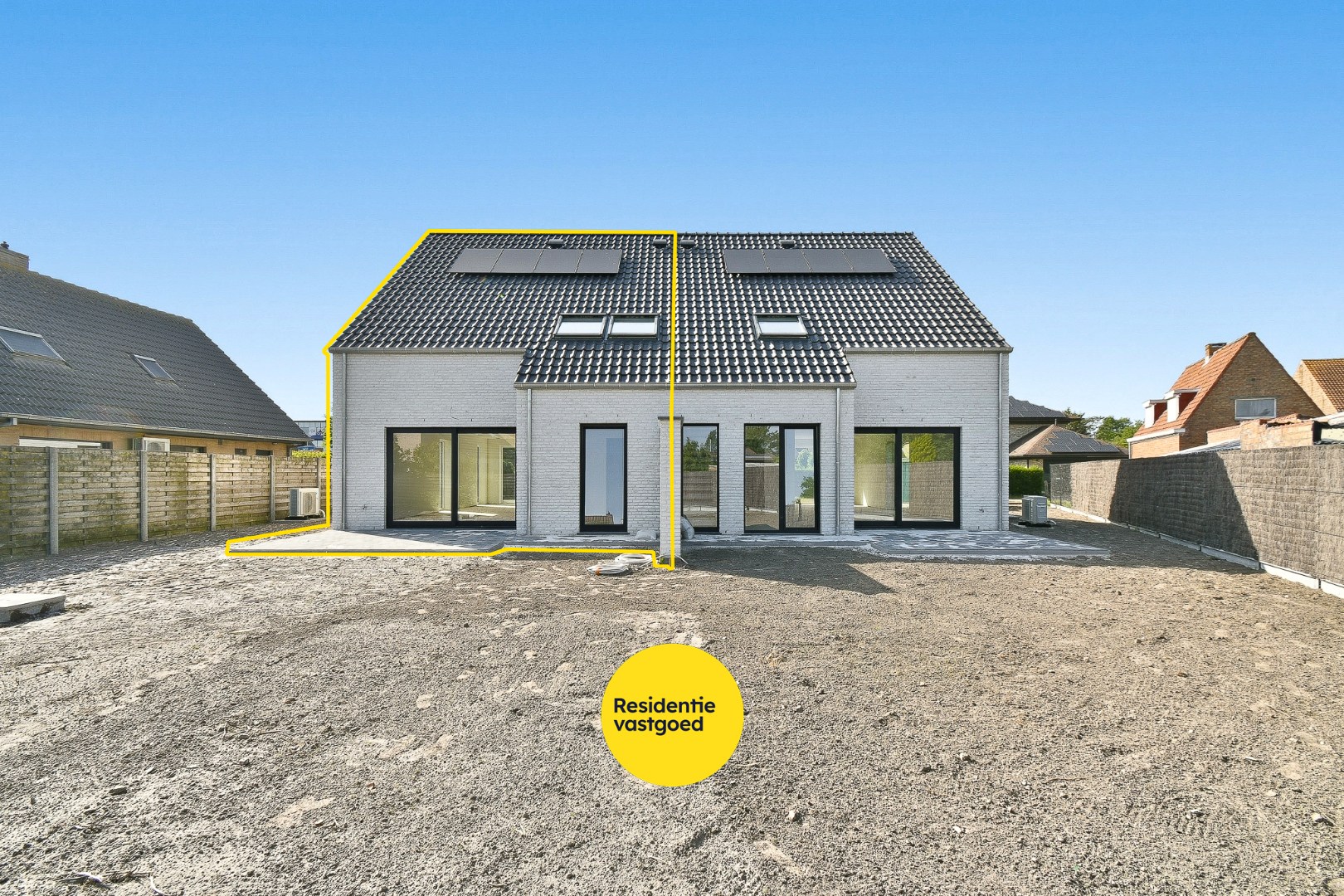 Gezinswoning met drie slaapkamers op goeie locatie 