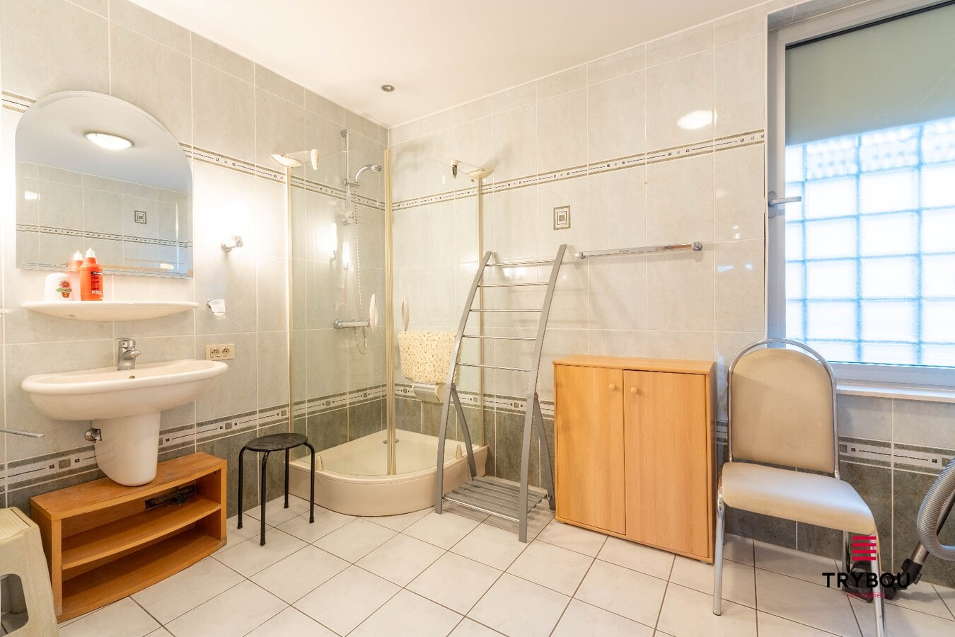 Ruim woon-appartement (120m²) met zicht op de Markt van Houthulst 