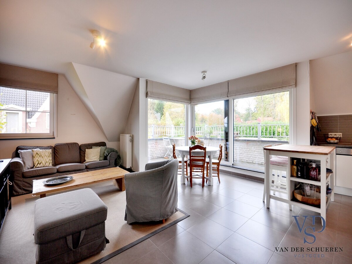 2 slpk-appartement in hartje Dikkelvenne 