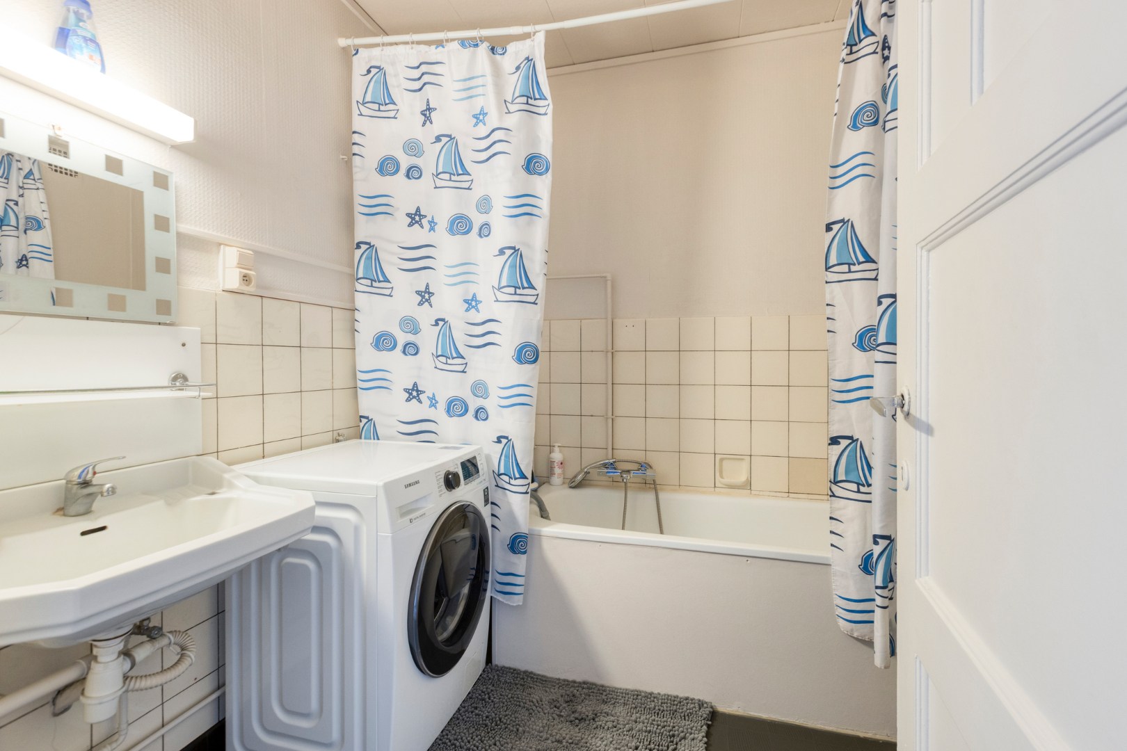 Instapklaar appartement met 2 slpk. nabij het centrum van Leopoldsburg 