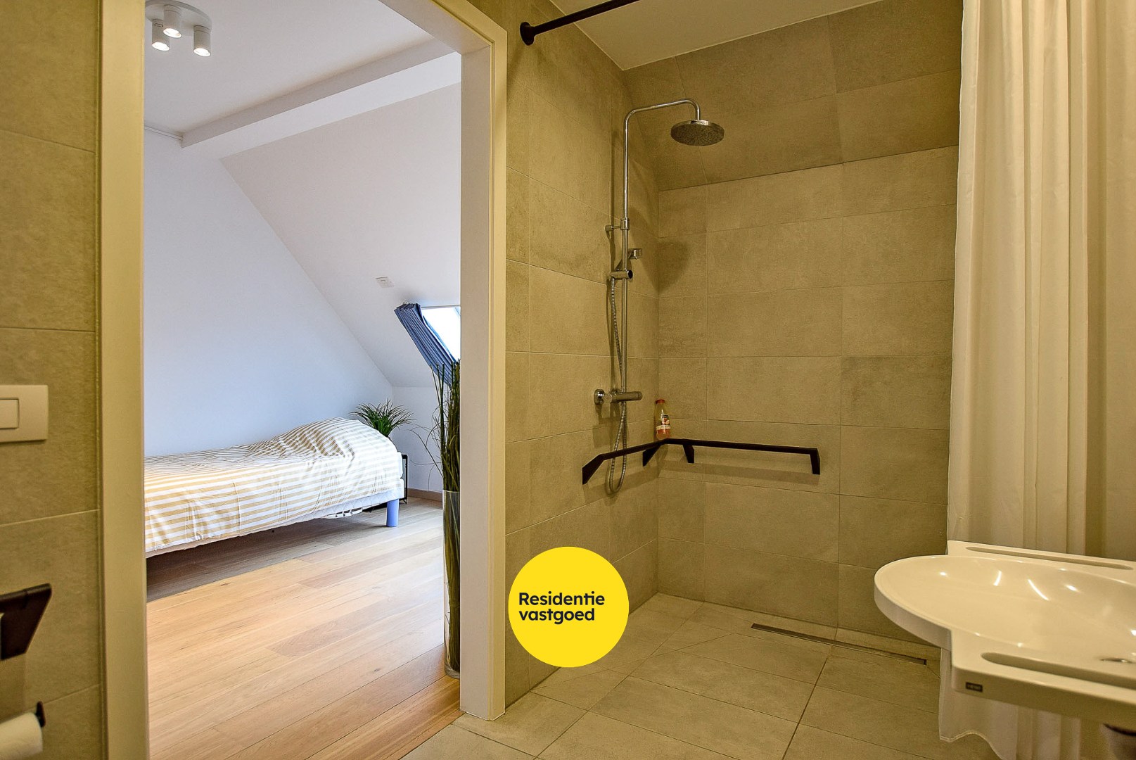 Prachtig 1-slaapkamerappartement (assistentiewoning) in Residentie Clarenhof, uniek wonen in hartje Nieuwpoort. 