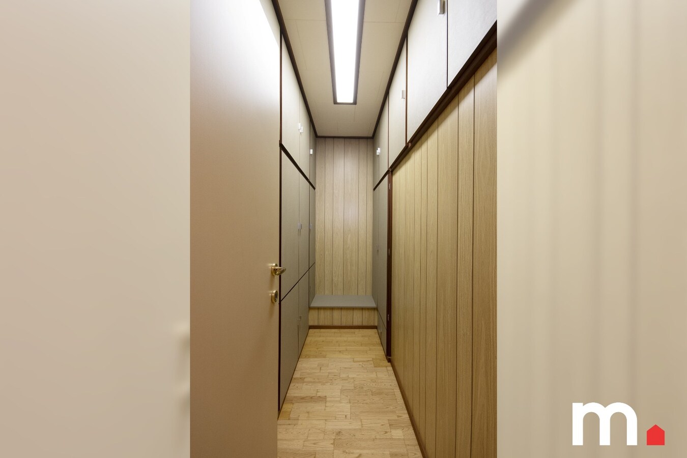 Alleenstaande villa met 5 slaapkamers en zonnige tuin 1127 m² op TOPligging ! 