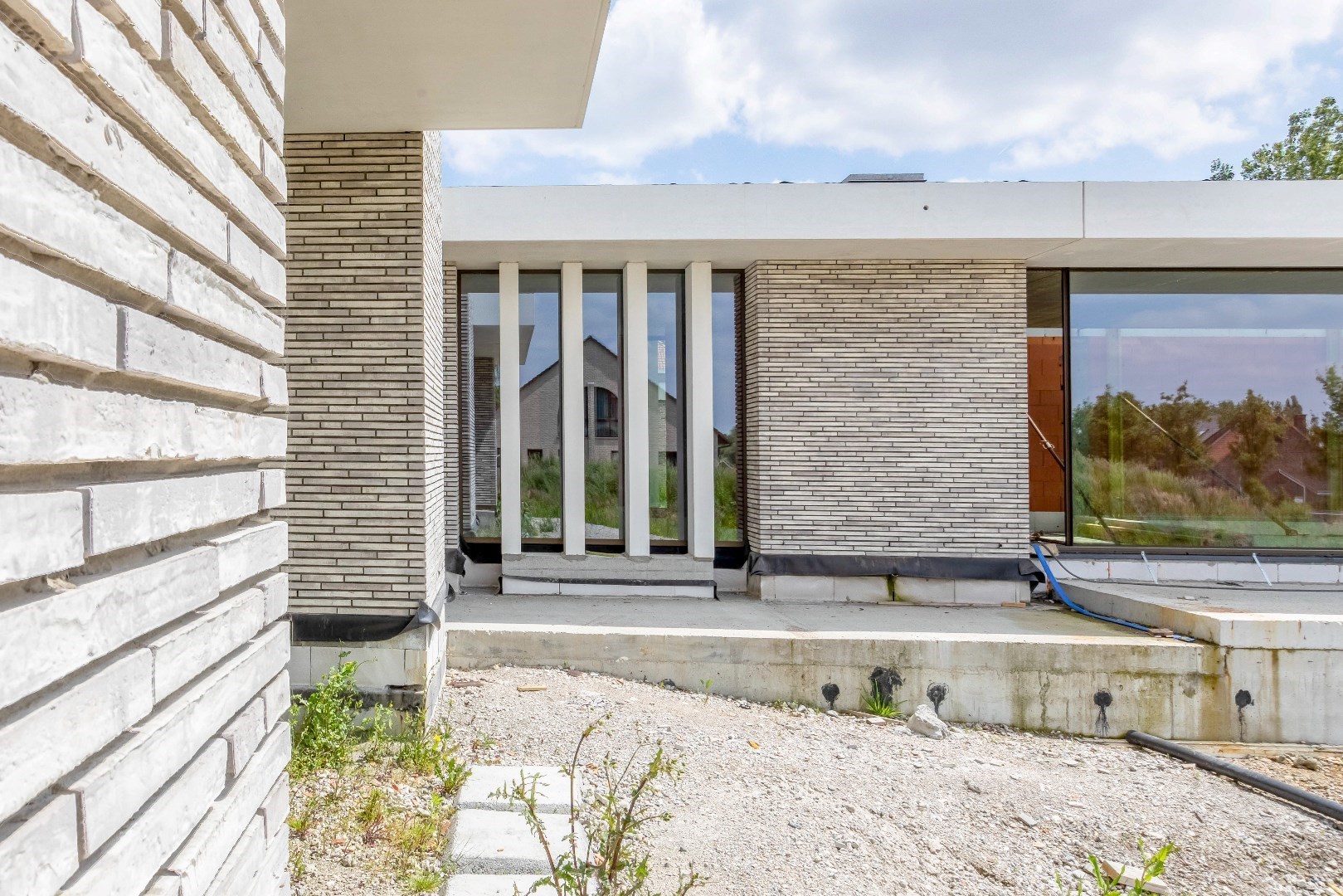 Unieke kans : exclusieve  riante villa  1400m²  by Artea en Piet Bailyu Architects 