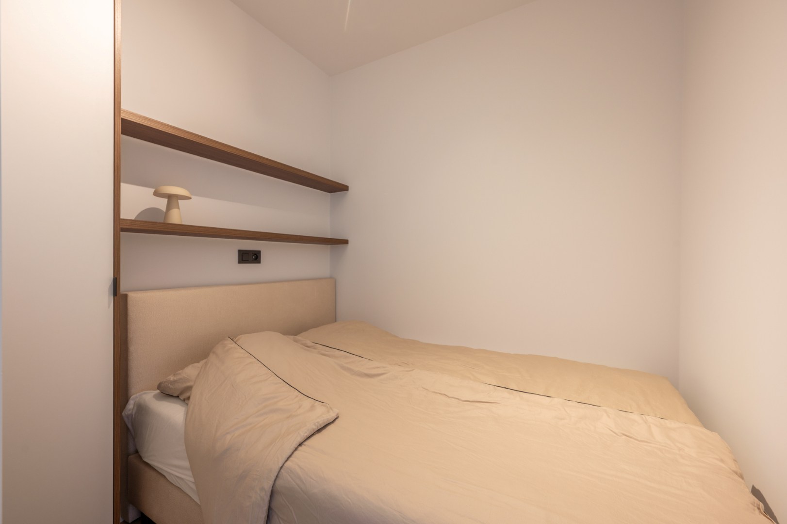 Volledig gerenoveerd appartement met FRONTAAL ZEEZICHT 