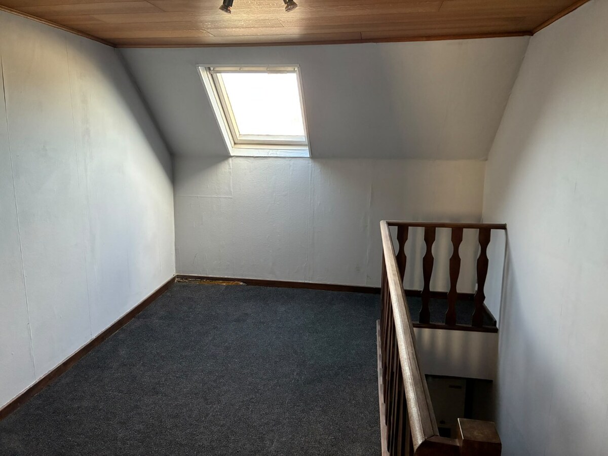 Woning met 2 slaapkamers en ruime veranda in de vijfwegen! 