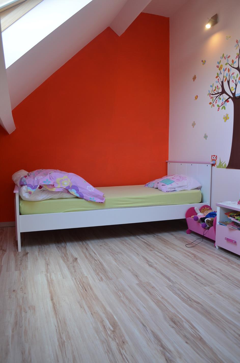 Gerenoveerde gezinswoning met 4 slpks en tuin te centrum Eeklo 