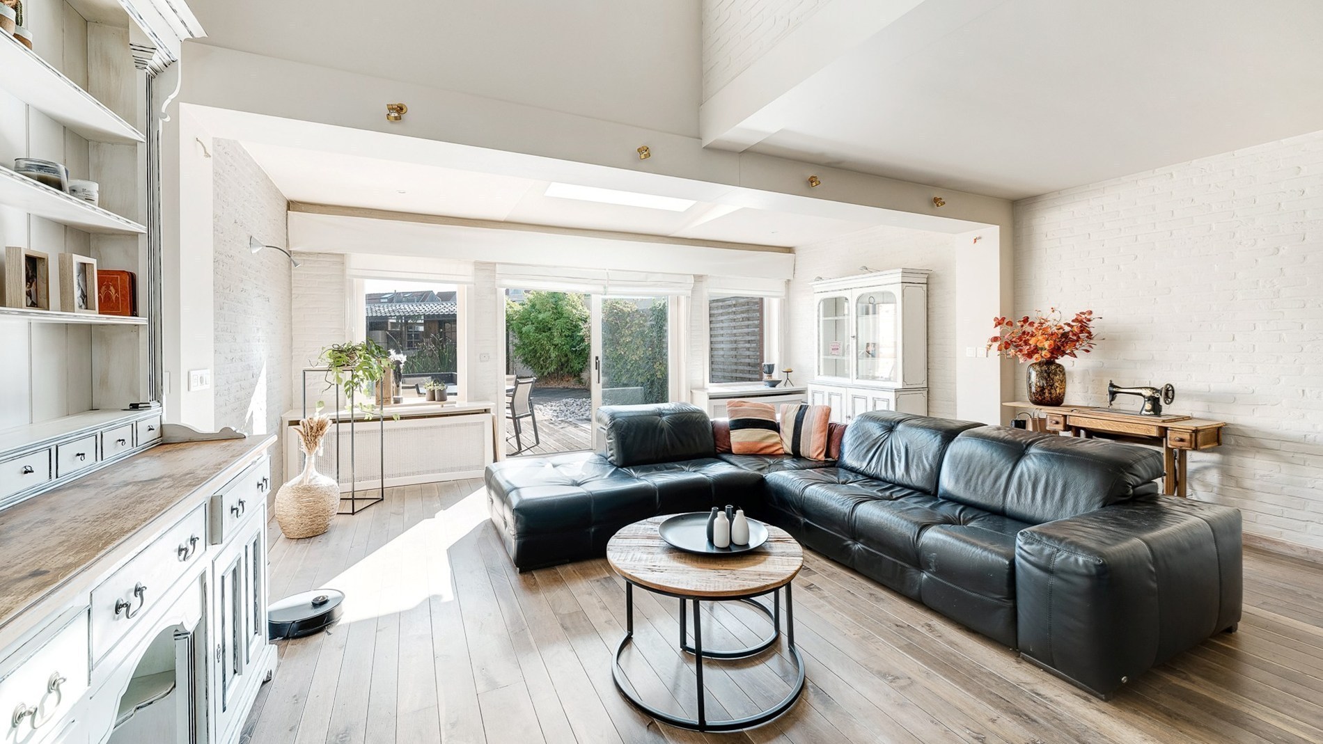 Maison familiale prête à emménager à distance de marche de la gare et de la digue de Heist (avec possibilité d'acheter un garage attenant) 