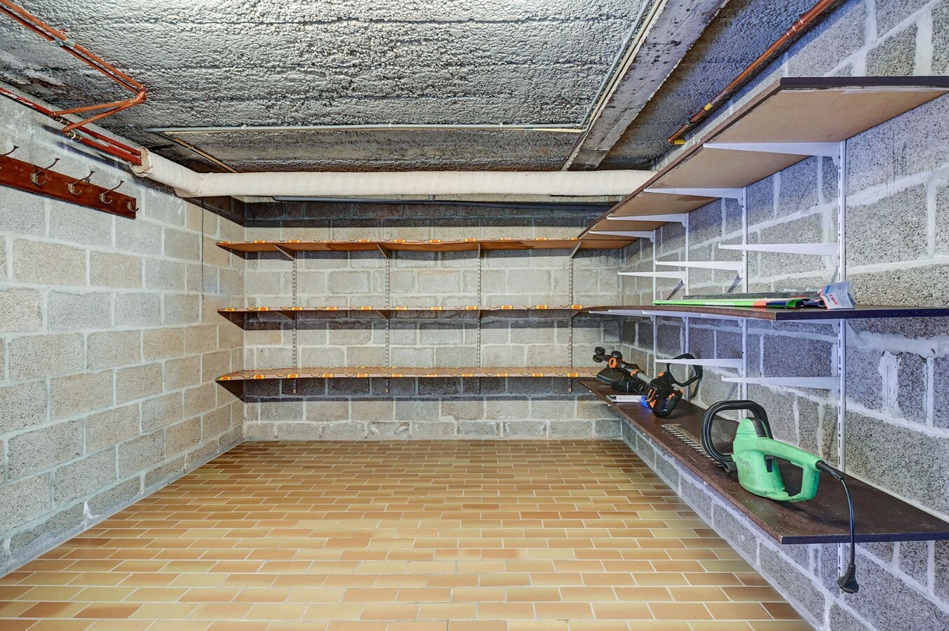 Goed onderhouden gelijkvloerse woning 