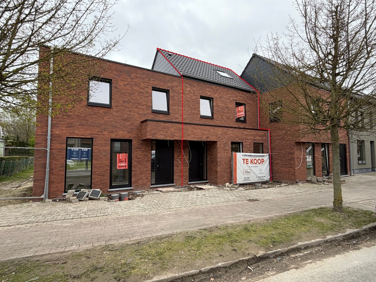 Nieuwbouwwoning te Eine. 