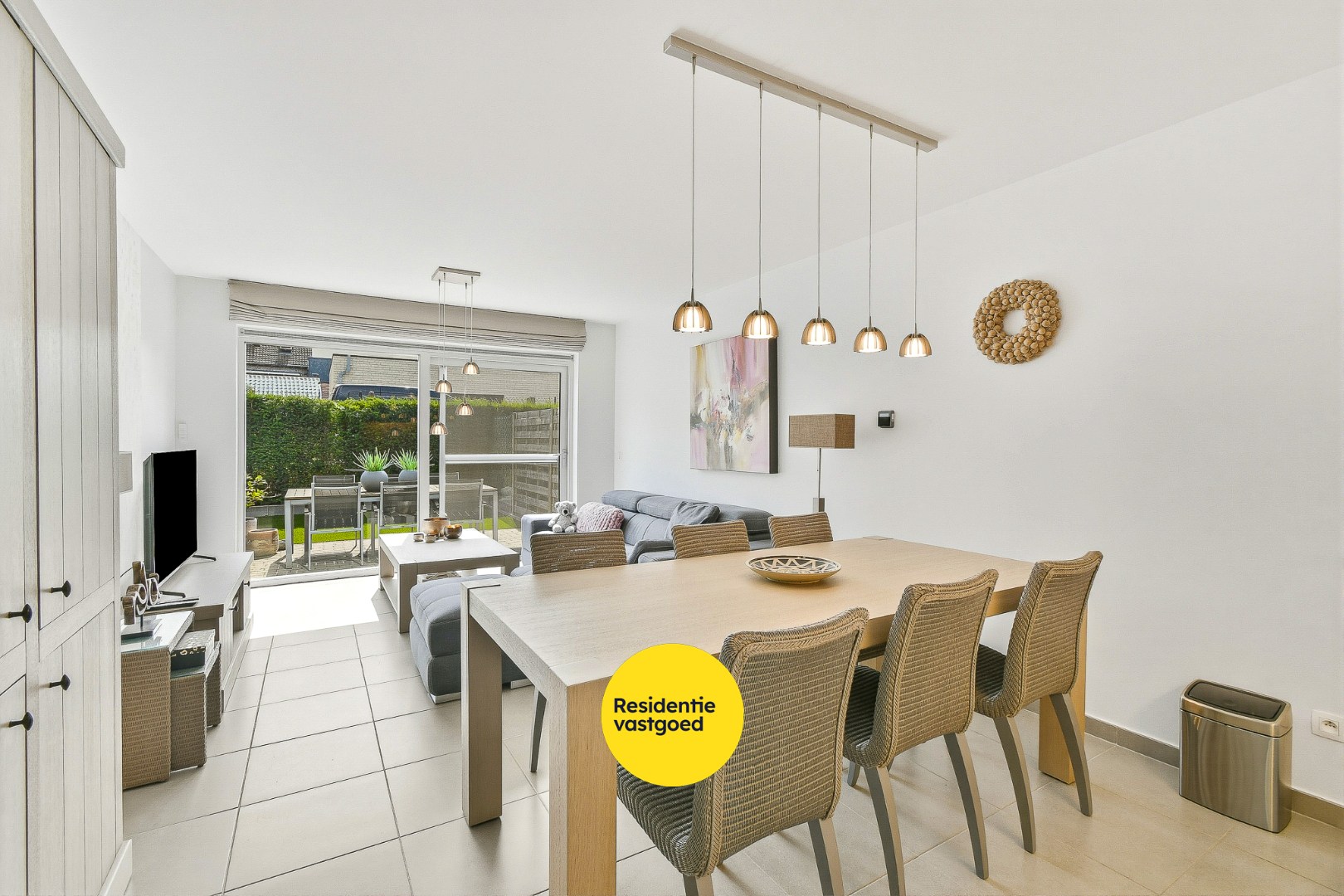Instapklaar gelijkvloers appartement met zonnig terras 