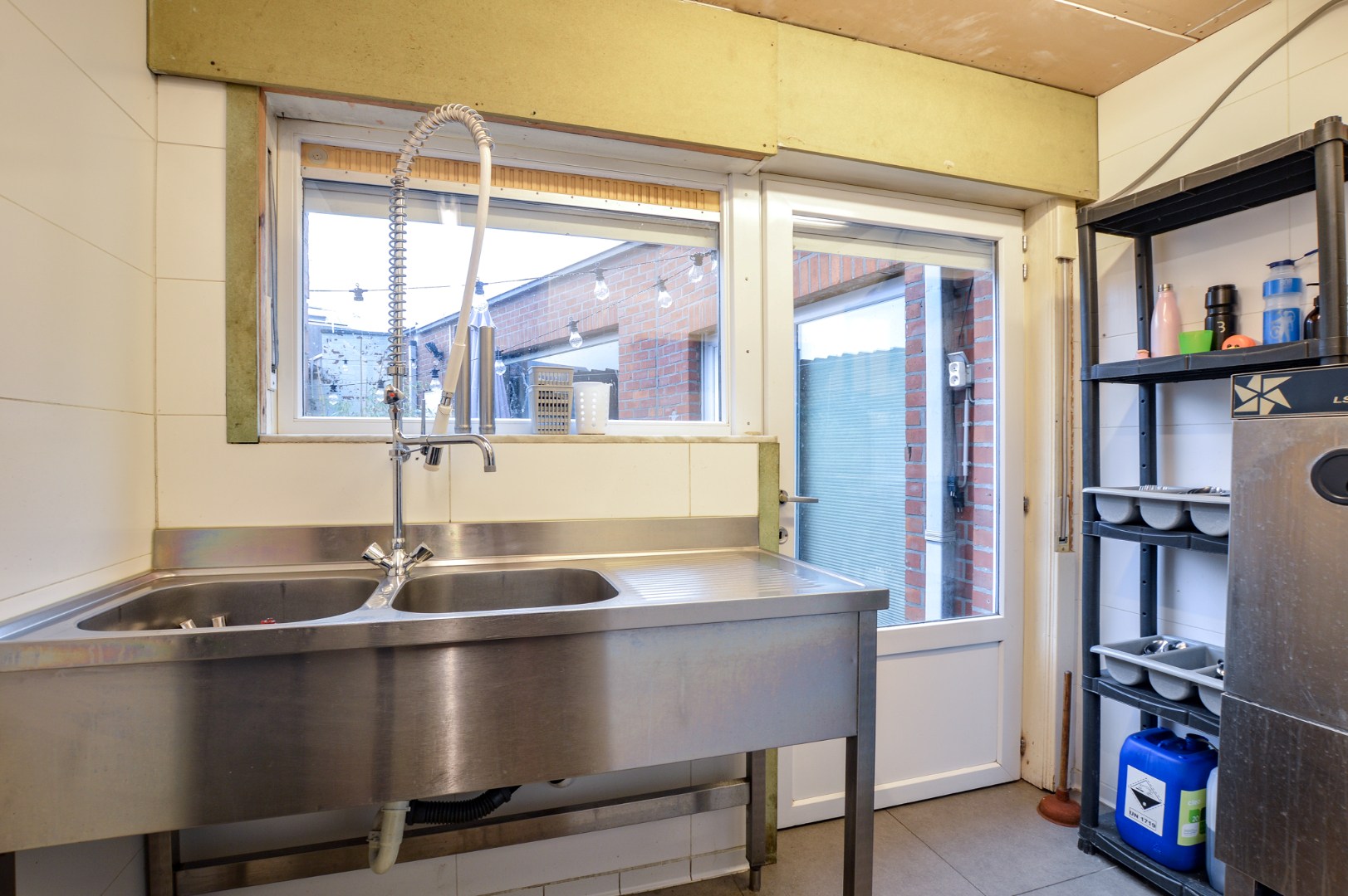 Handelswoning op topligging te Aartrijke 