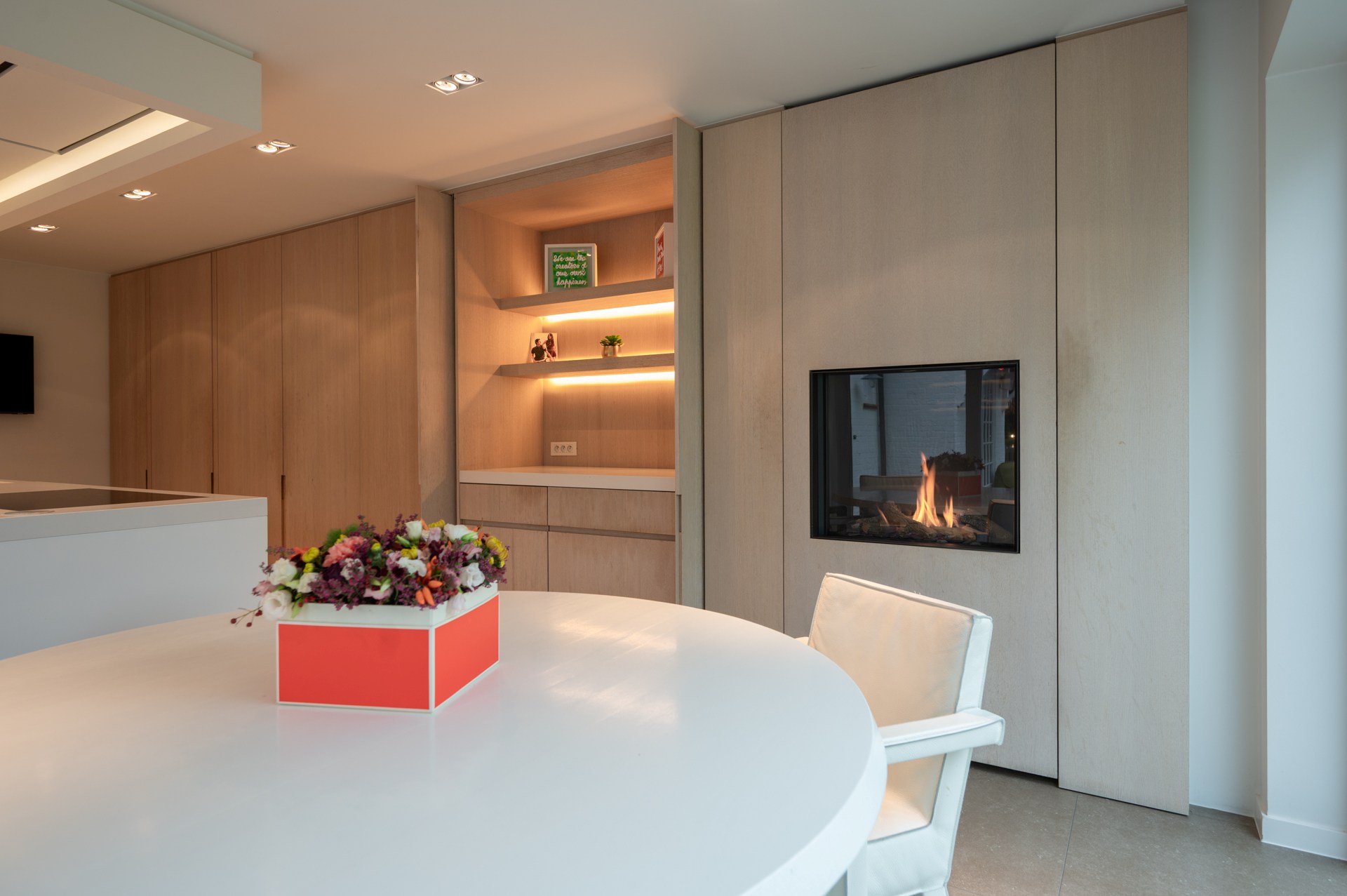 Villa exclusive entièrement meublée avec 5 chambres, piscine et double garage - emplacement prestigieux et calme près du Zoute. 