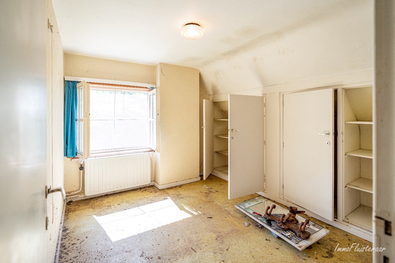 Uniek gelegen te renoveren woning met stalgebouw op ca. 10ha te Herk-de-Stad 