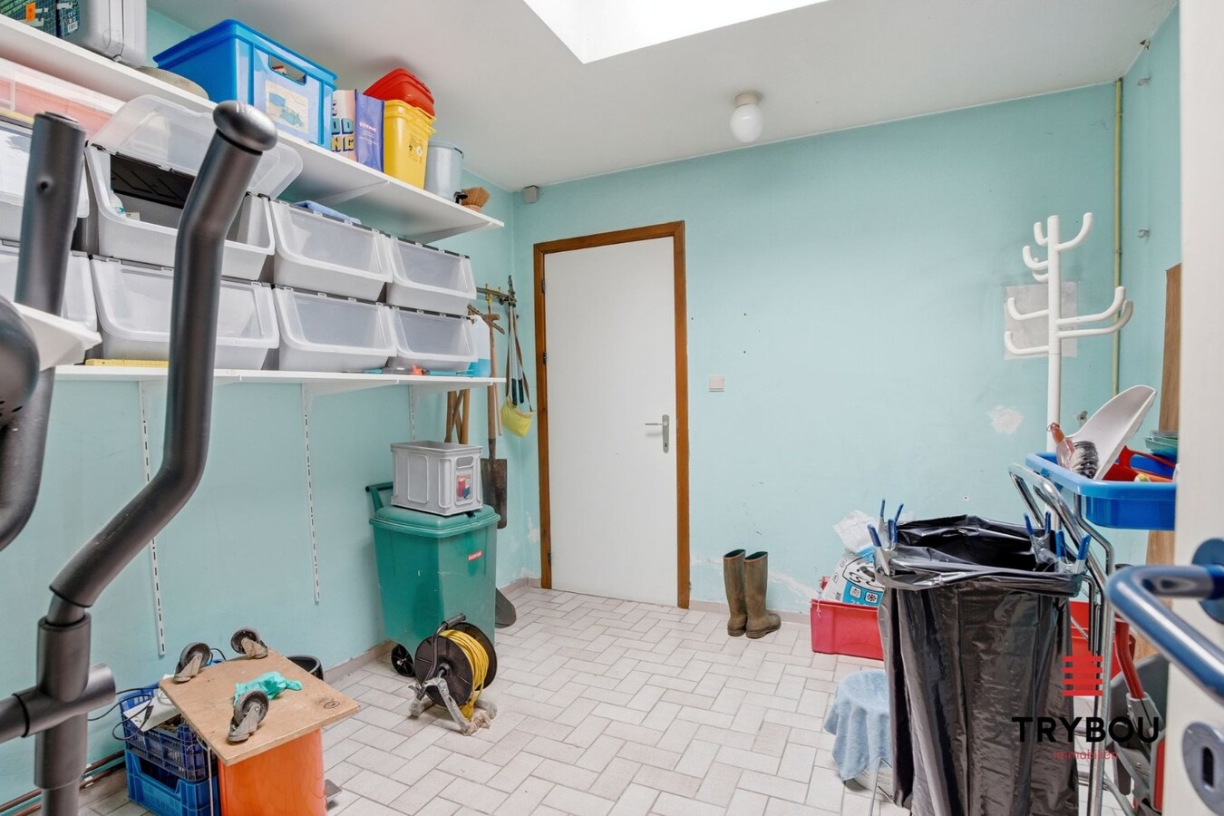 Alleenstaande woning met handelsruimte! 