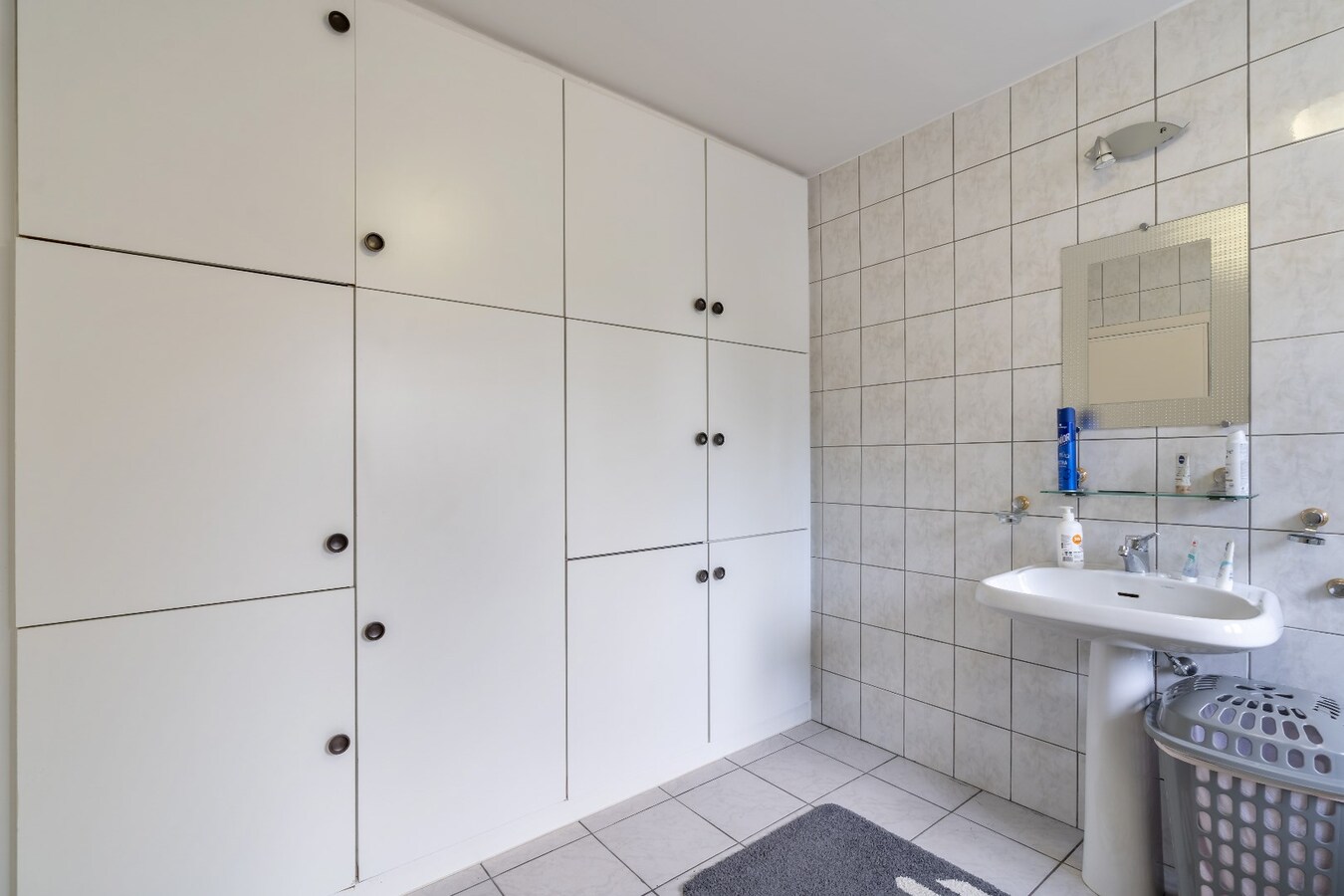 Gelijkvloers appartement met 1 slaapkamer 