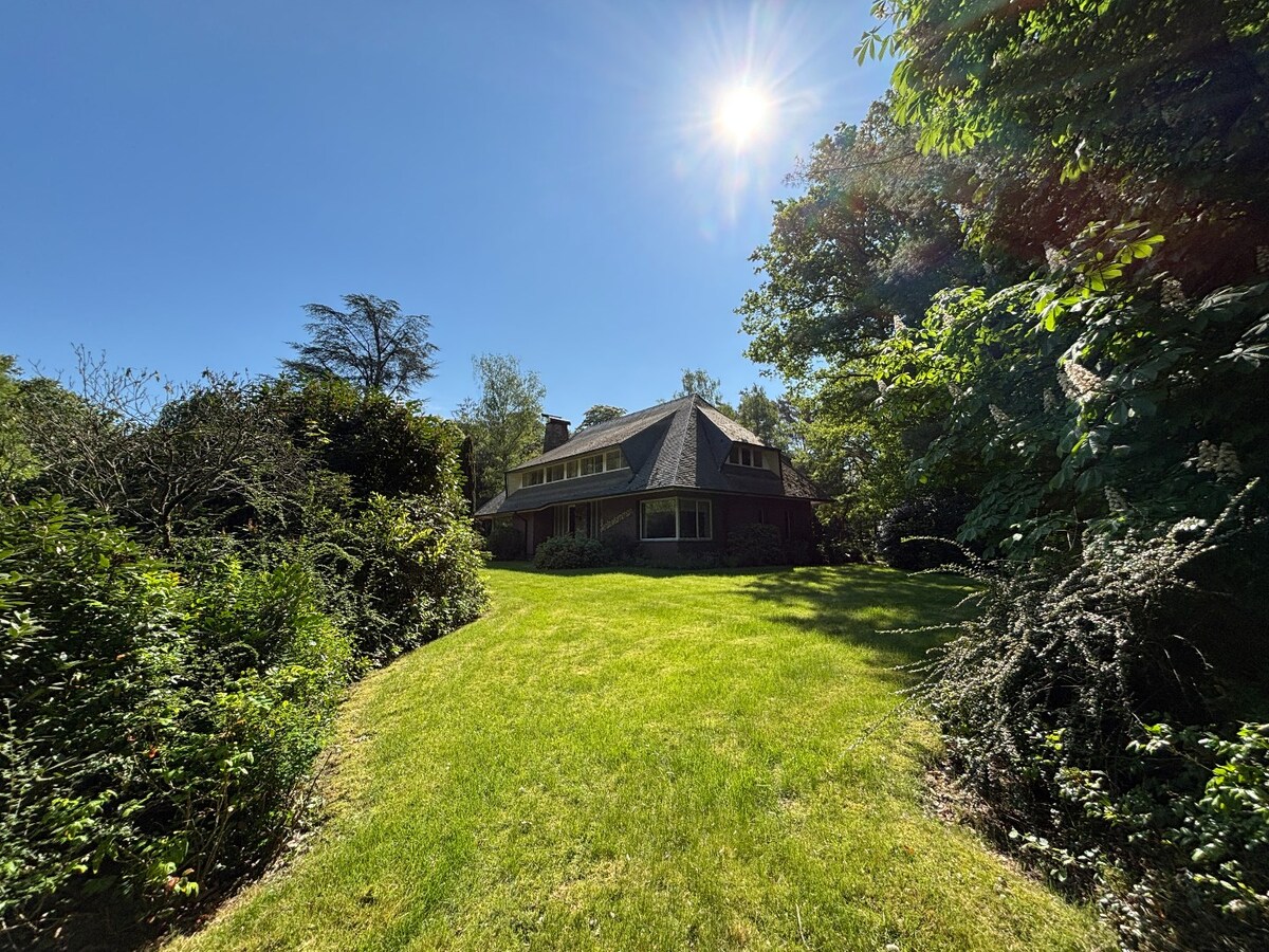 Villa "Lentestemmen" op een perceel van 4.491 m² te Schilde 
