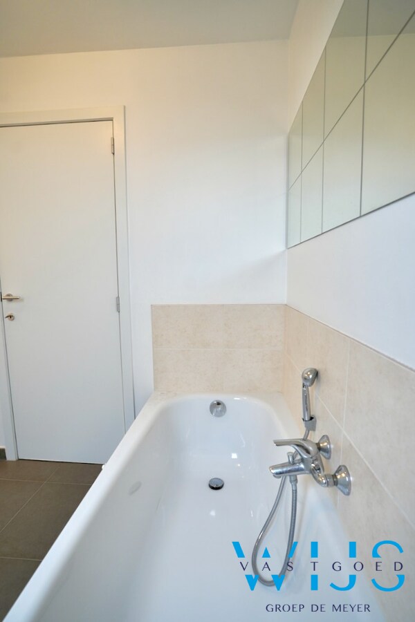 Tof duplex appartement in hartje Ertvelde ! 