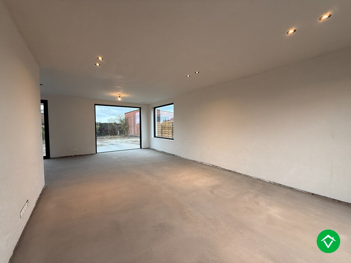 Alleenstaande woning met 3 slaapkamers en tuin op een rustige ligging te Gits 