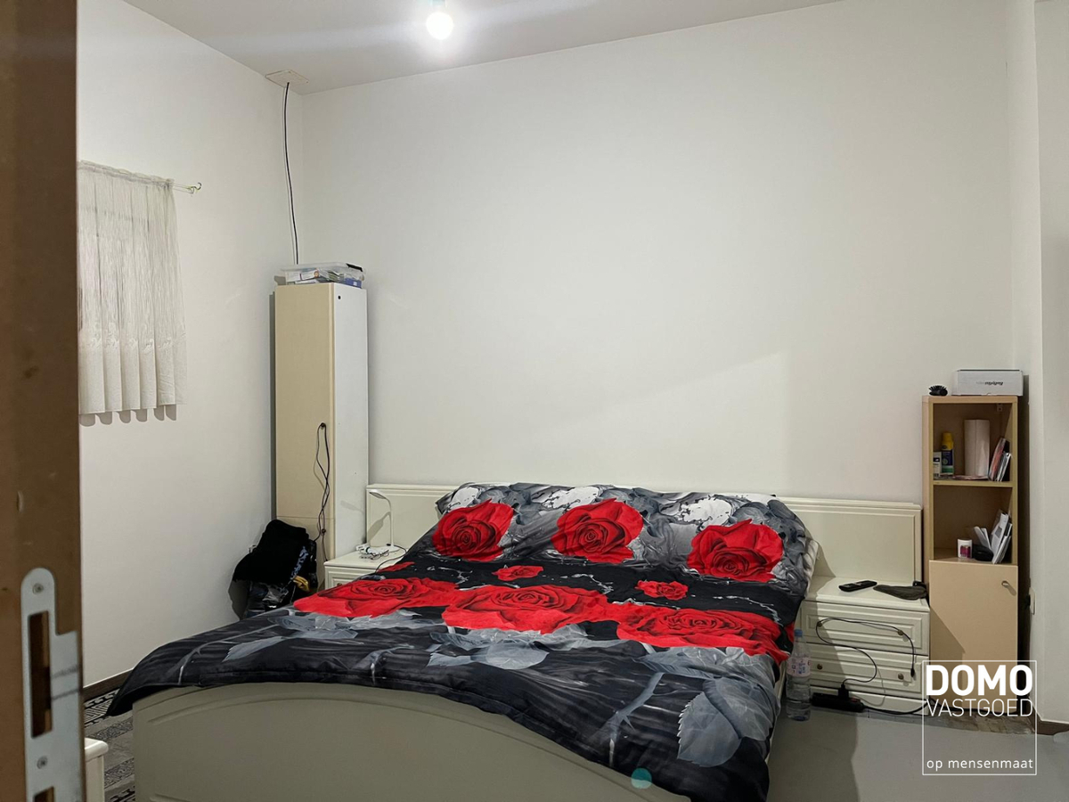 OPBRENGSTENEIGENDOM MET 2 APPARTEMENTEN EN 1 DUPLEXSTUDIO TE HASSELT 