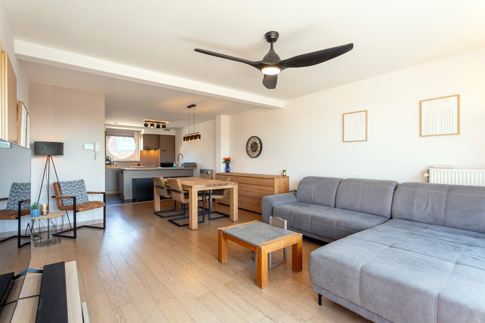 Energiezuinig duplex-app met 3 slpk, terras + staanplaats 