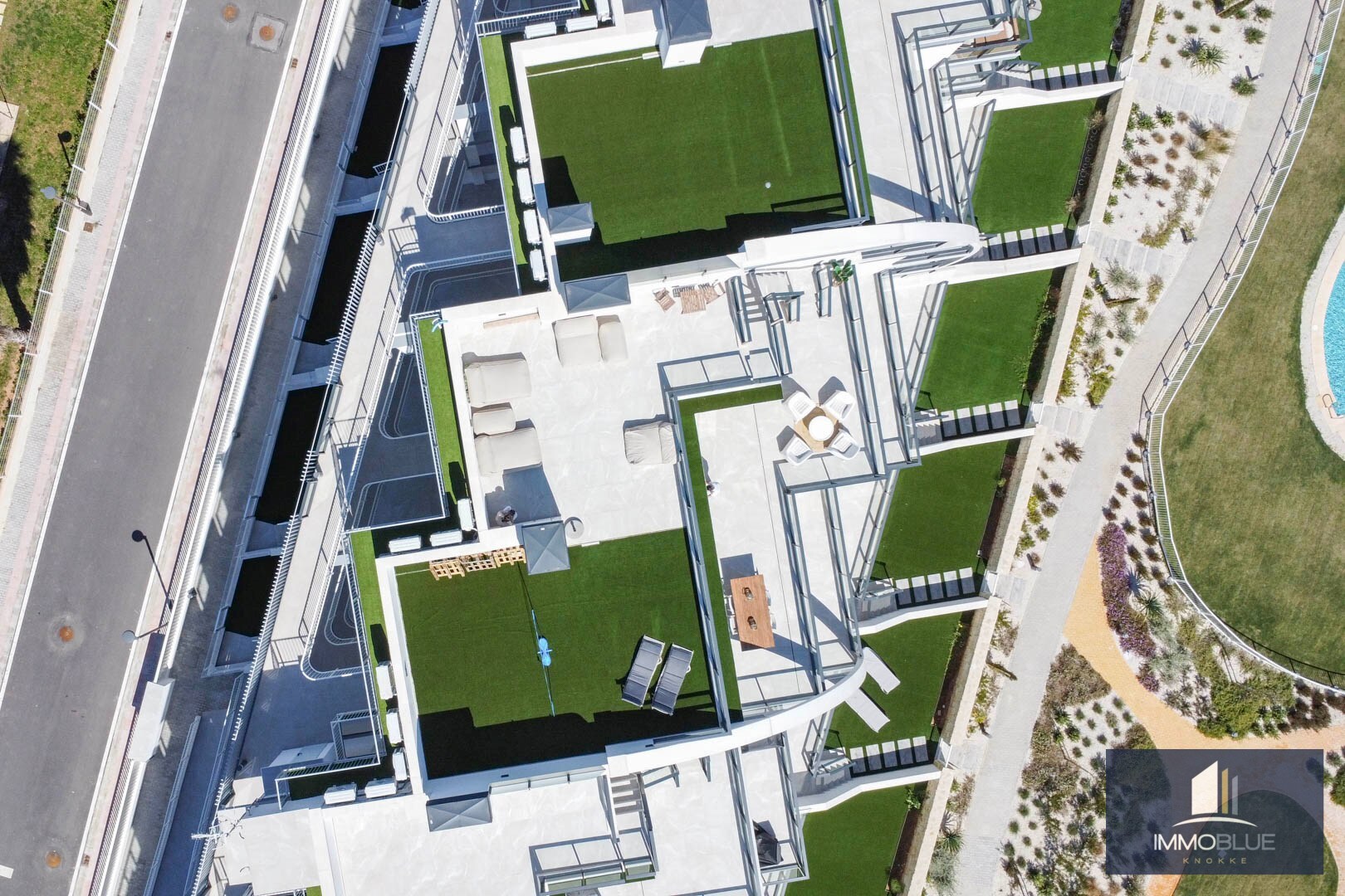 penthouse de luxe avec vue panoramique sur la mer et terrasses très spacieuses 