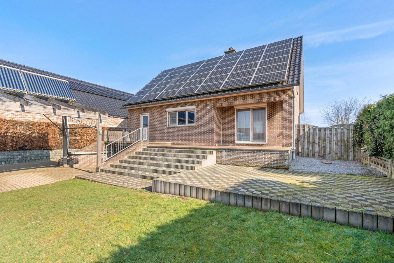 Comfortabele woning met sterke energieprestatie (label A), in landelijk woongebied. 