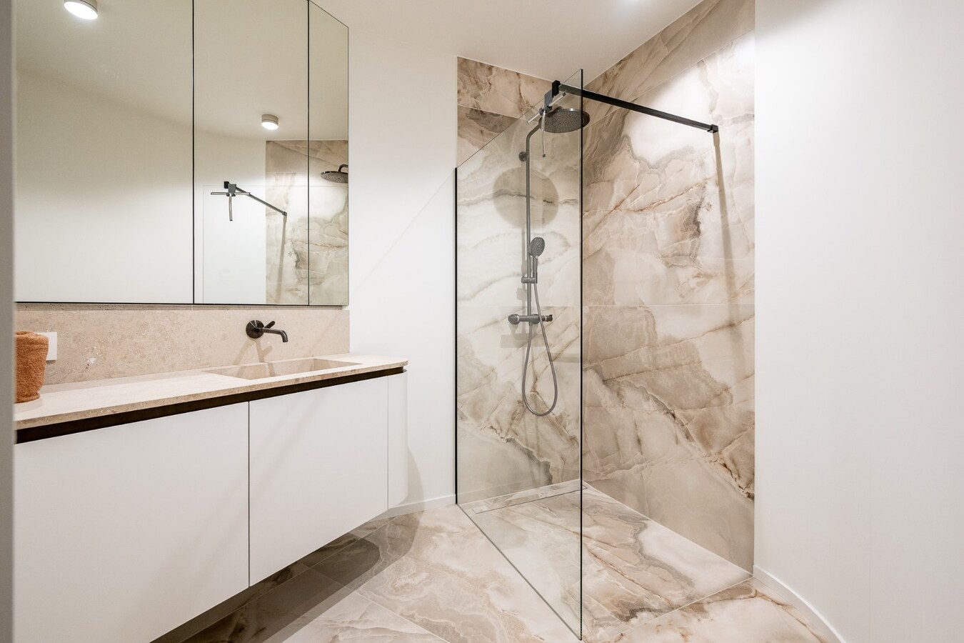 Eén van de hoogsgelegen appartementen van Knokke-Heist met magnifieke zichten 