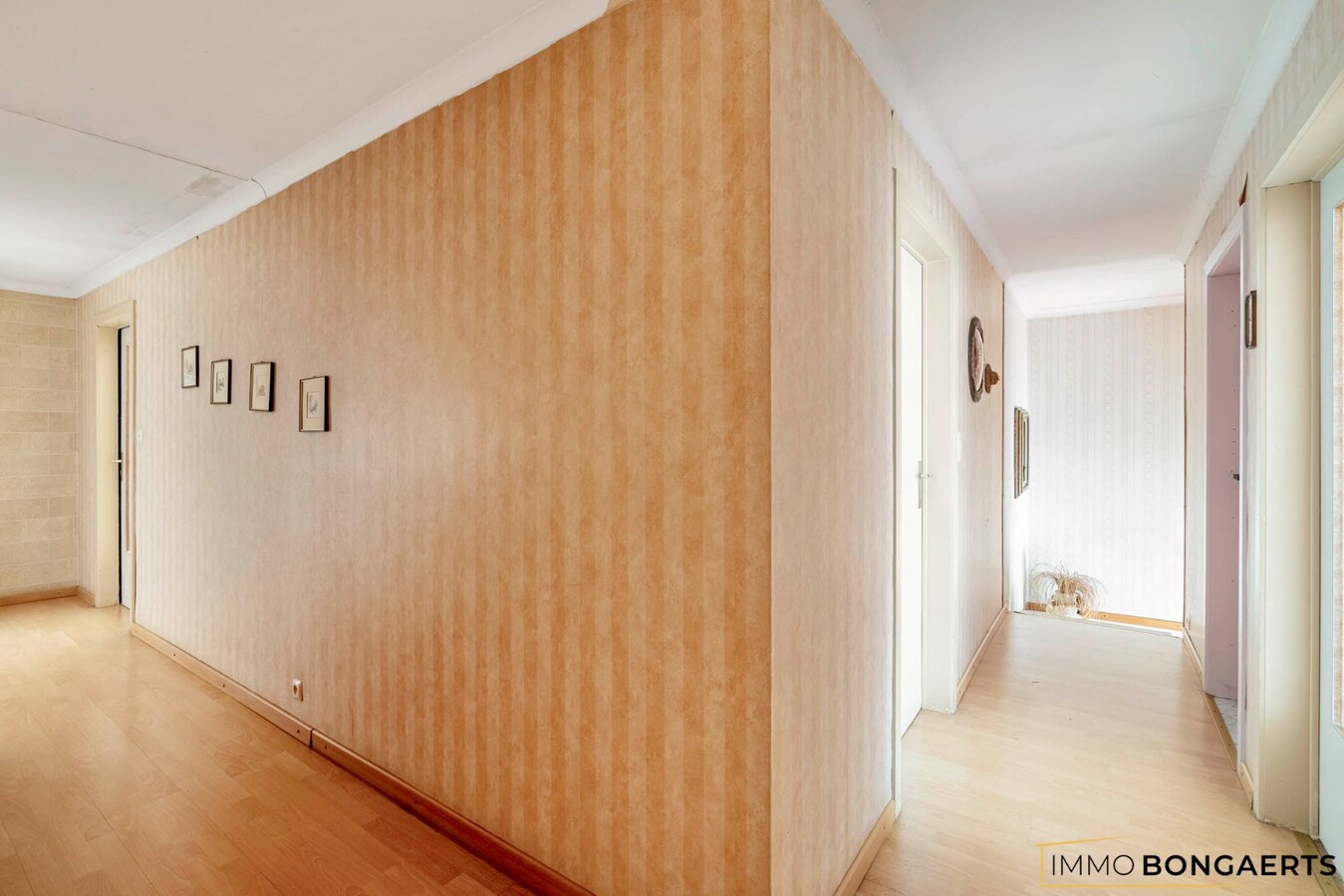 Ruime woning met vier slaapkamers 