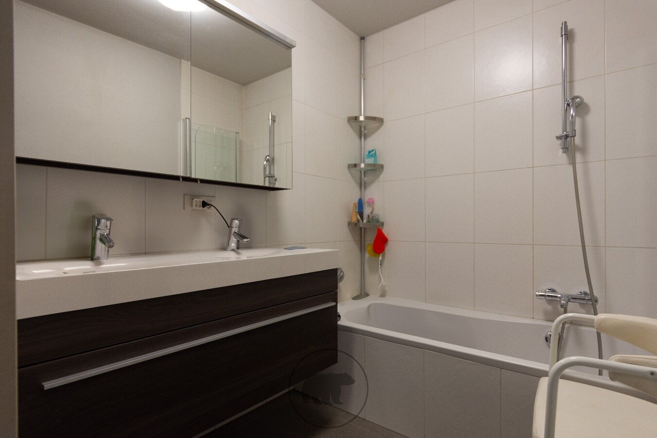 Tweeslaapkamer appartement met garagebox in centrum Wachtebeke 