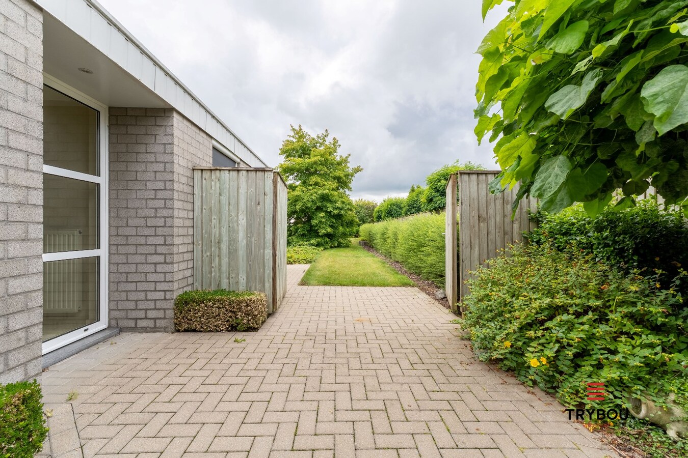 Te koop handelszaak + woning 
