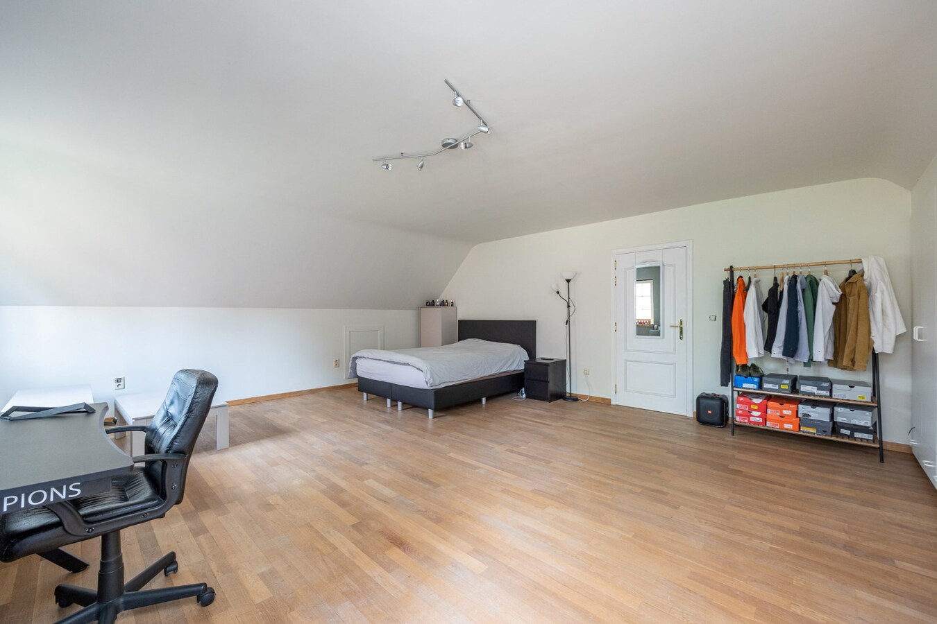 Villa met 3 slaapkamers op een mooi perceel van 1.606 m²  te Zoersel 