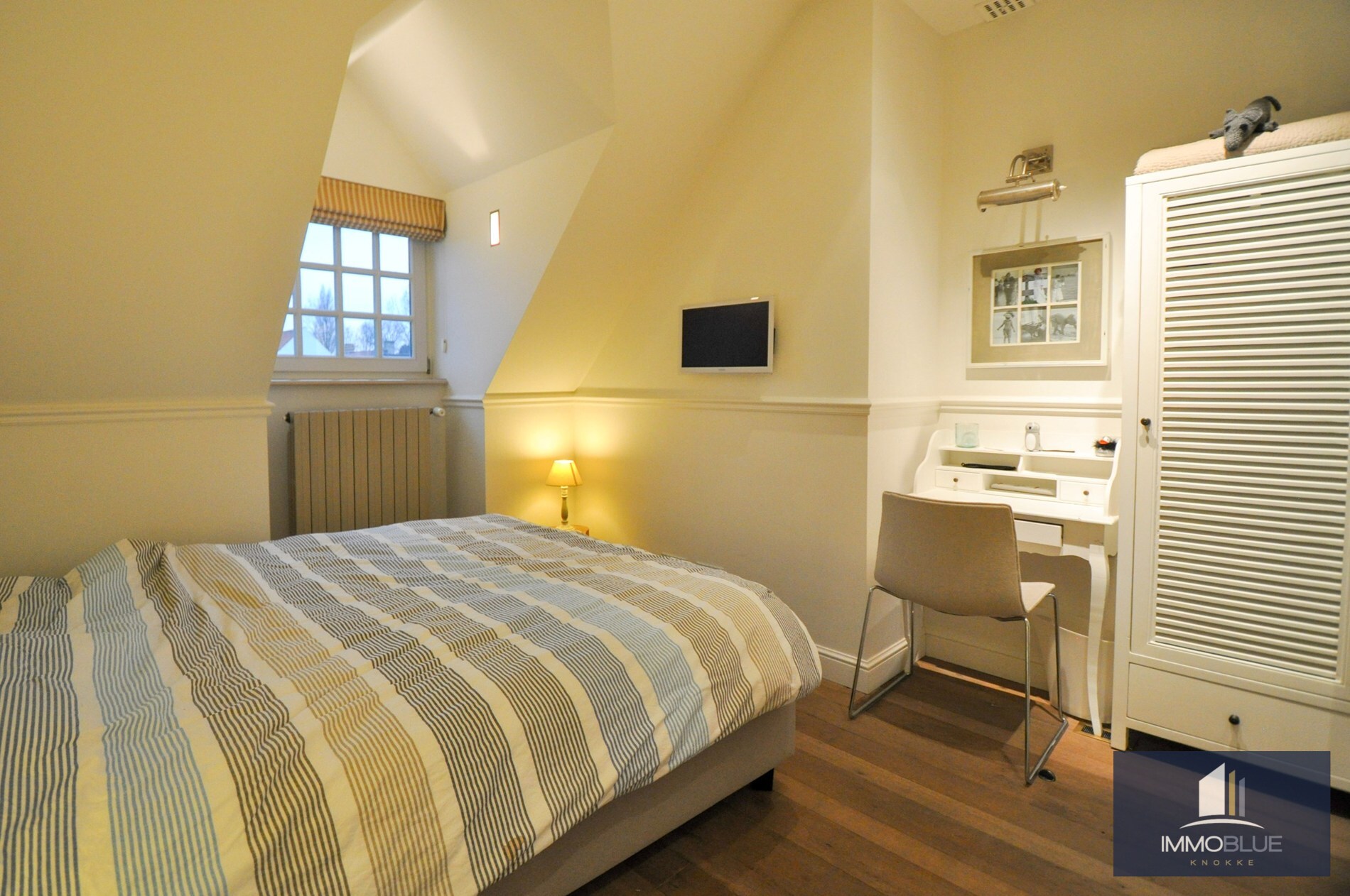 Une villa de charme située dans un quartier résidentiel calme. 