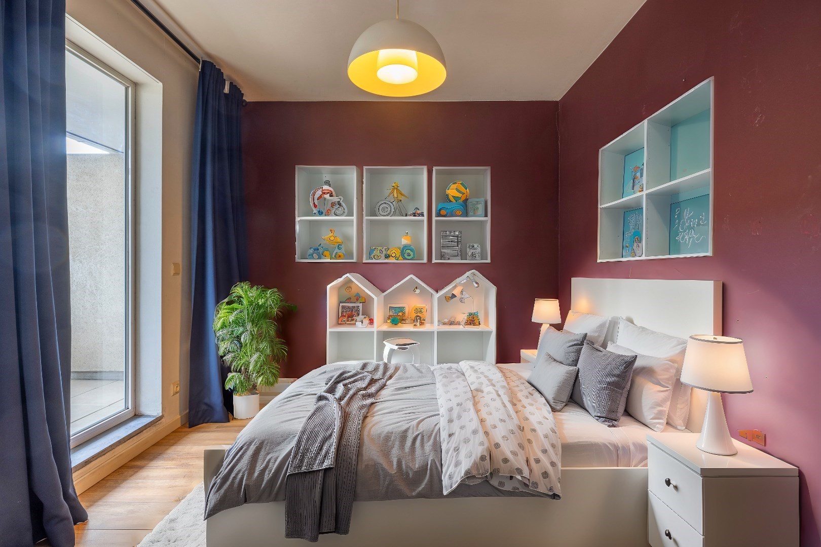 Ontdek dit ruime en lichtrijke appartement nabij centrum Gent! 