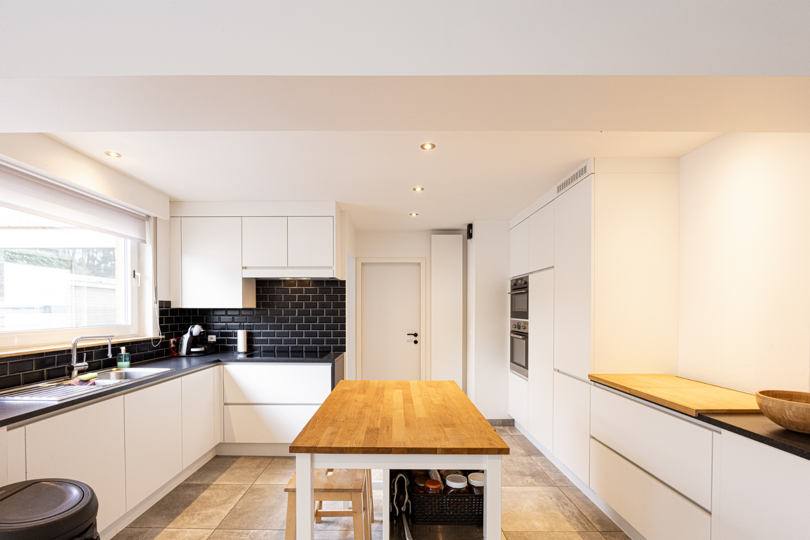 Energiezuinige woning op 6.229 m² met 4 slpks én ideaal voor paardenliefhebbers te Adegem 