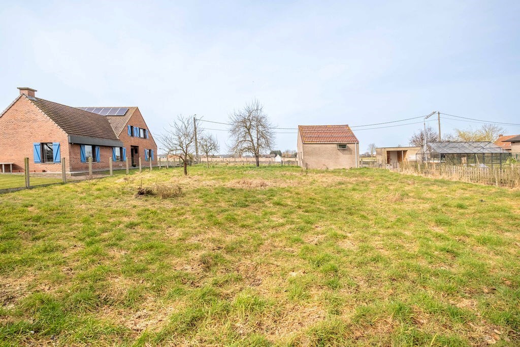 Bouwgrond in rustige en groene omgeving te Bovekerke (Koekelare) 