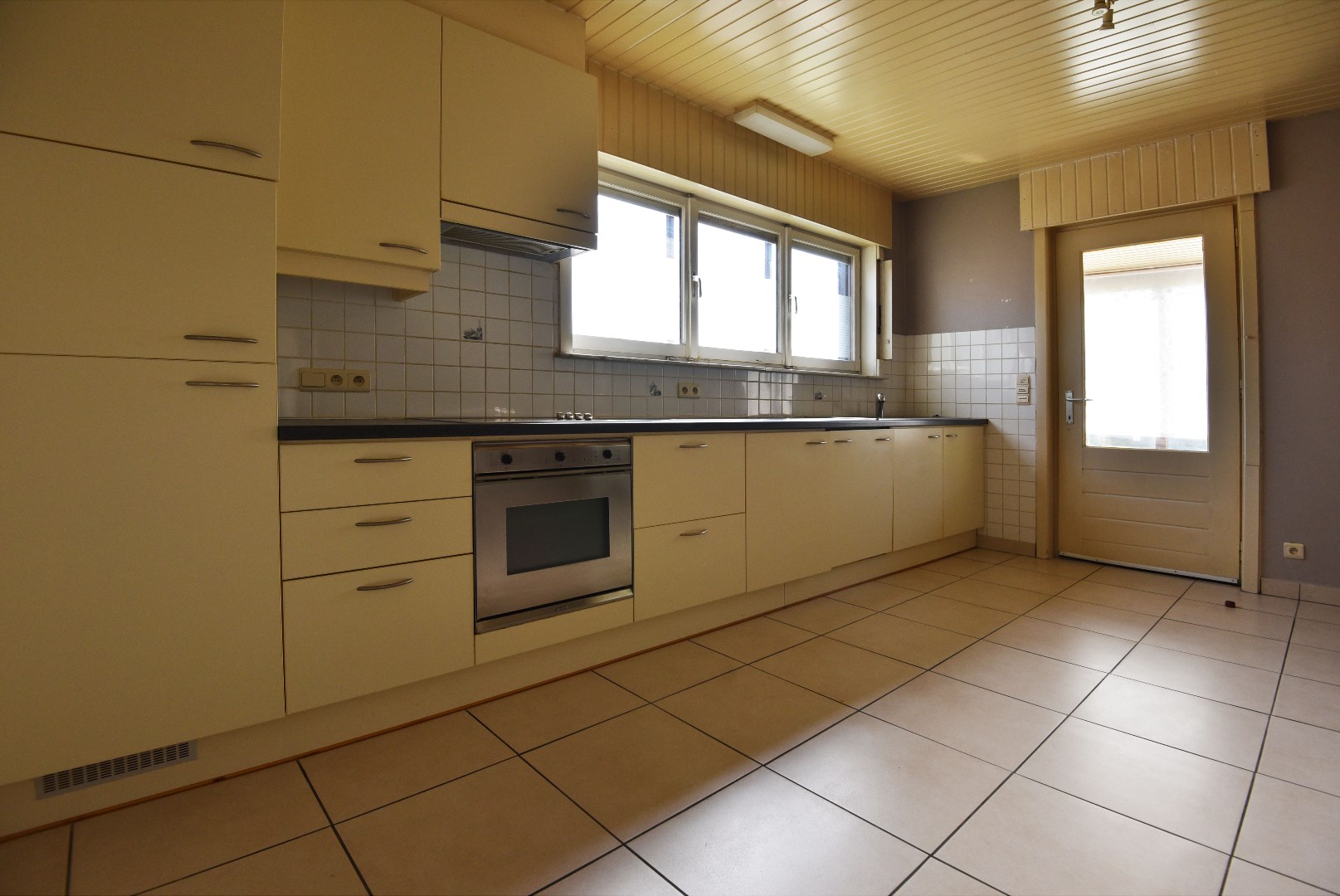 Ruime woning met 3 slaapkamers en tuin te Maldegem 