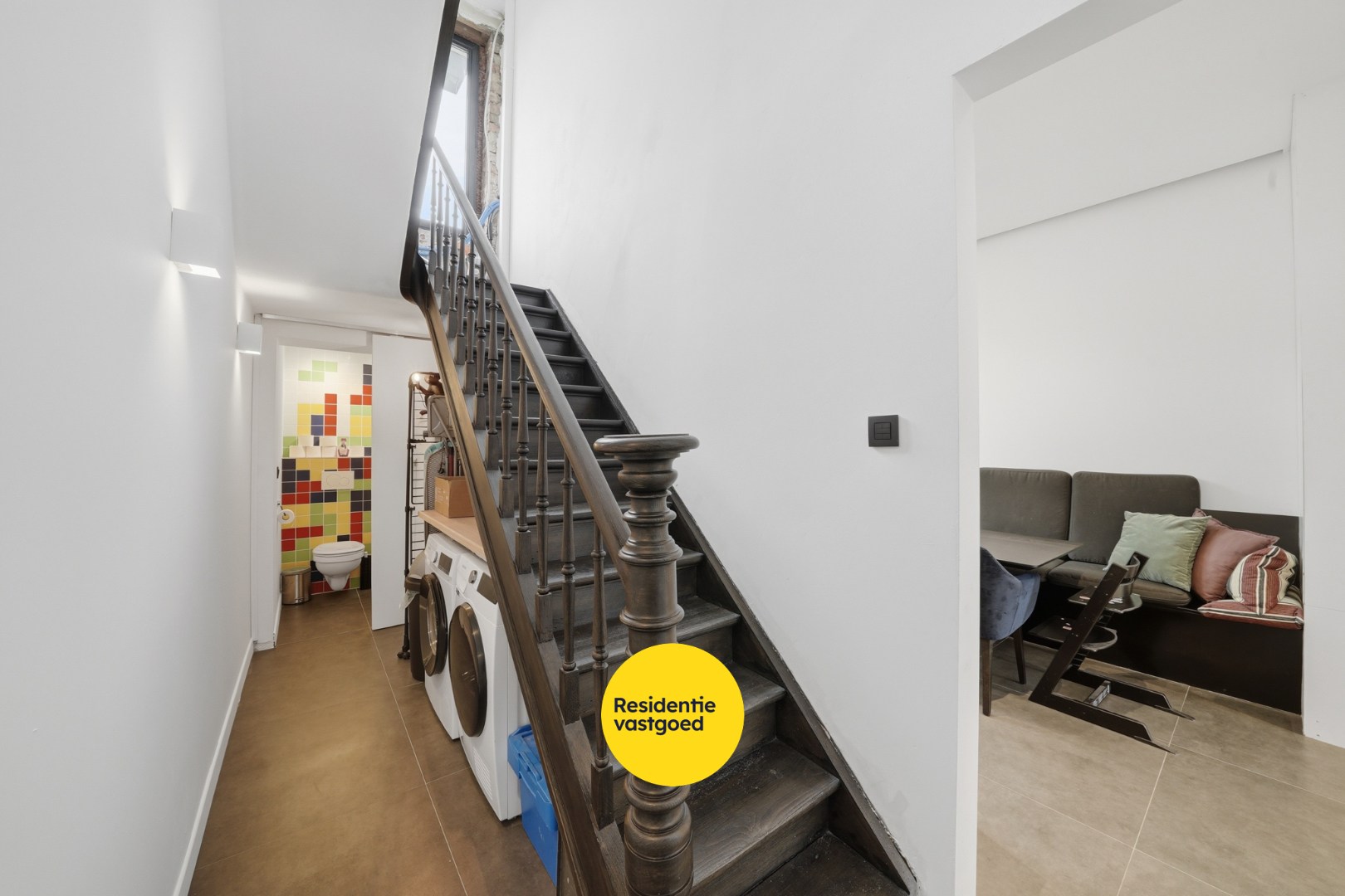 Volledig gerenoveerde woning met zonnige buitenruimte 