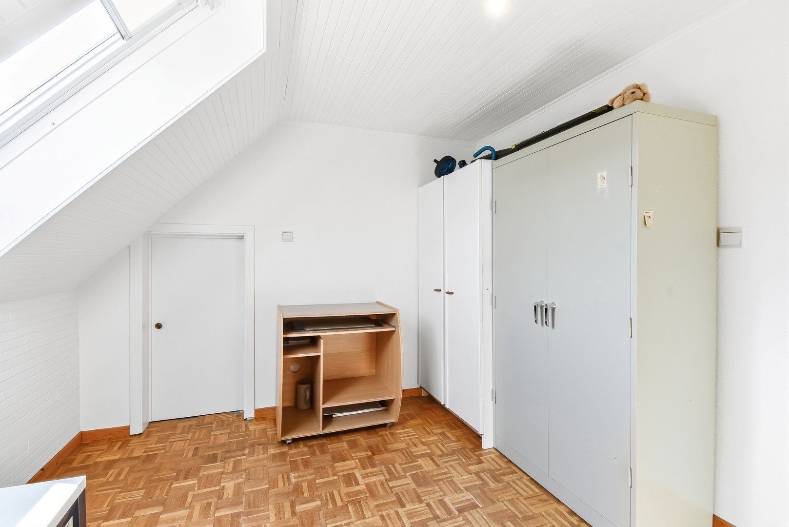 Ruime villa met 4 slaapkamers 