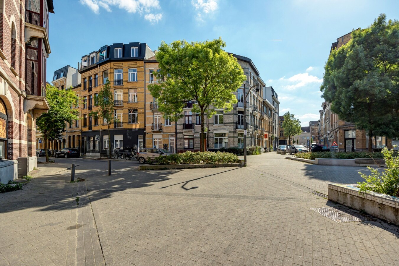 Kwaliteitsvol gerenoveerd appt. met terras te Borgerhout! 