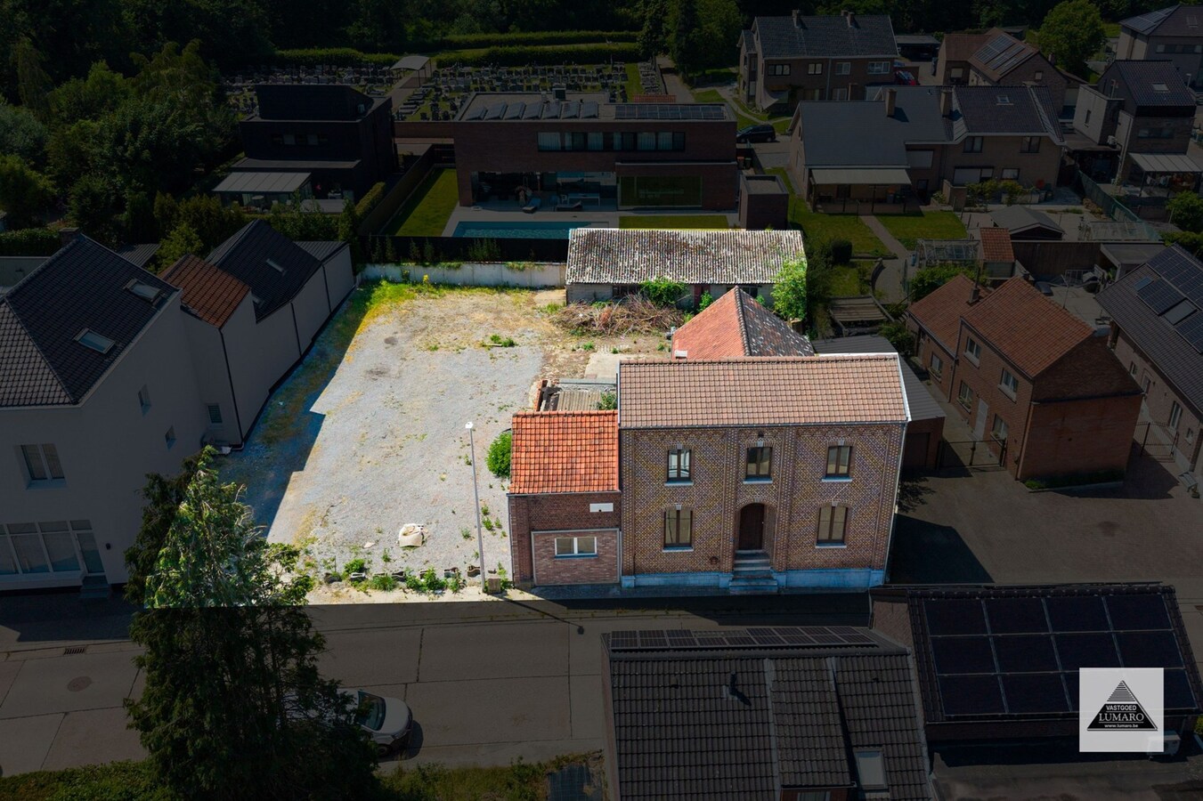 Eigenbilzen: op te knappen woning op 9a 61ca 